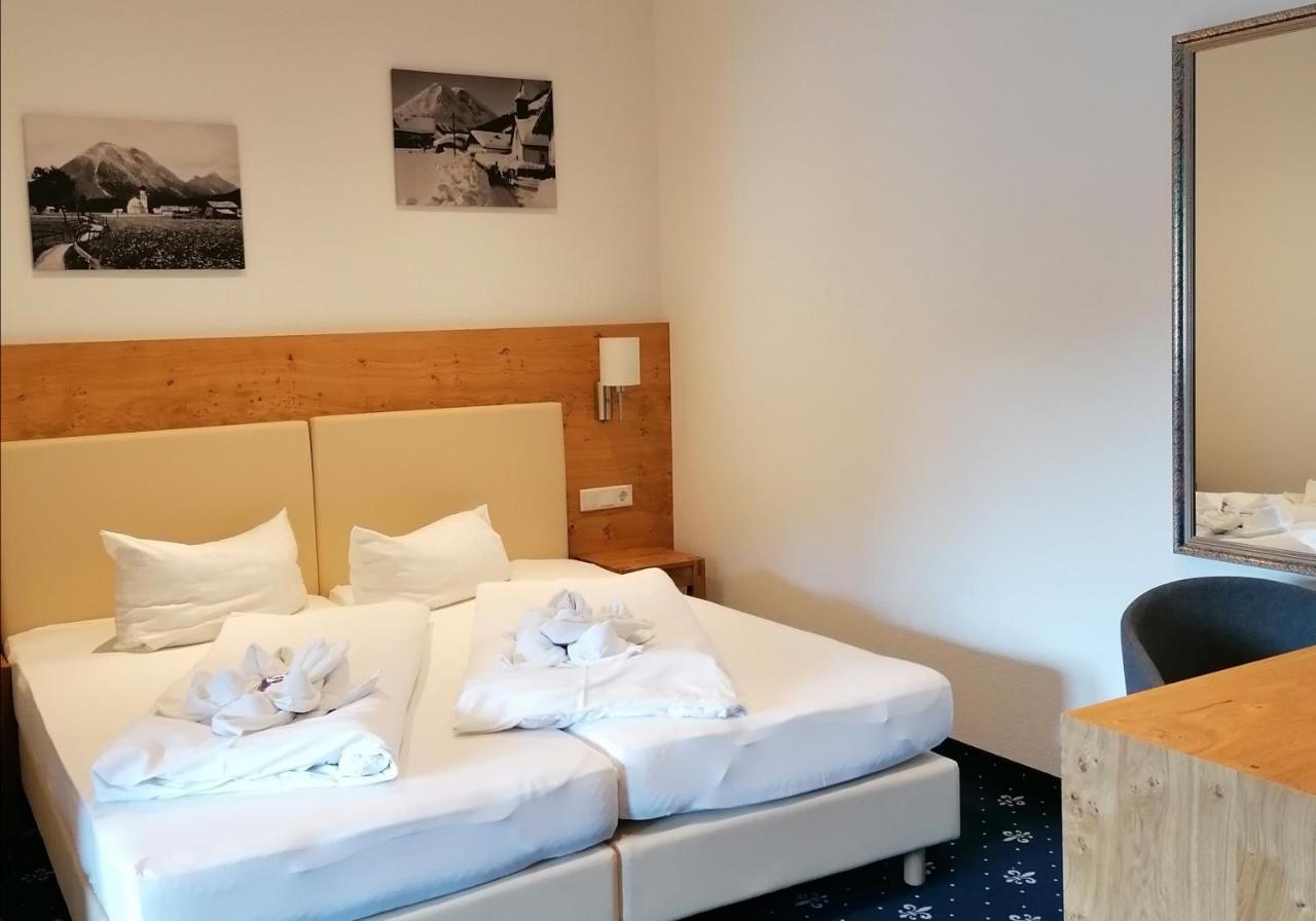 Hotel Tirolerhof Leutasch Eksteriør billede